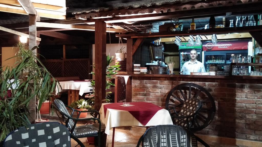 B&B Bazeni SJJ Exterior foto